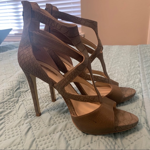 High heels GUESS - Picture 2 of 6